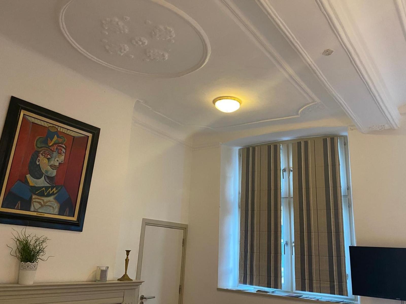 Appartement Les Roques In Historical Monastery